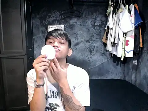 asianPinoy4you online show from 10/04/25, 08:38