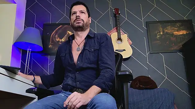 ChrisKox online show from 11/30/25, 03:51