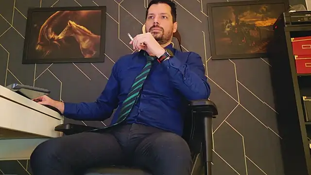 Snapshot of ChrisKox chatting on 02/17/25, 08:41 ChrisKox online show from 02/17/25, 08:41