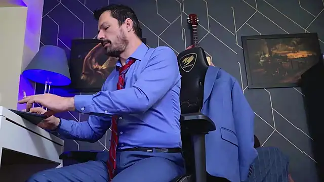 ChrisKox online show from 11/30/25, 05:36