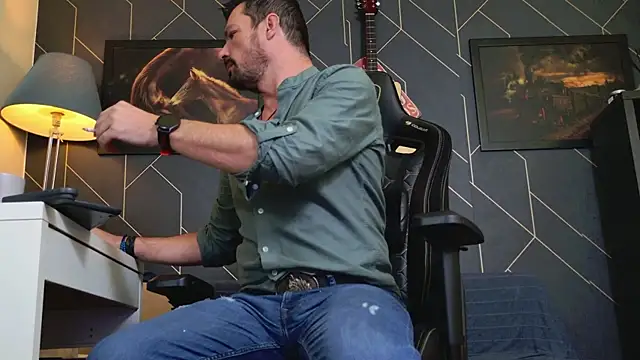 ChrisKox online show from 10/30/25, 05:17