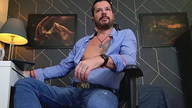 ChrisKox online show from 11/06/25, 05:44