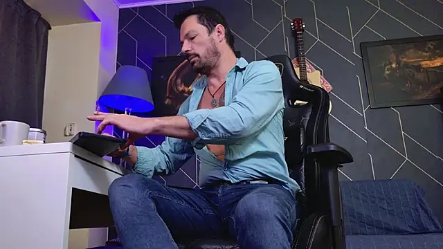 ChrisKox online show from 11/27/25, 06:03