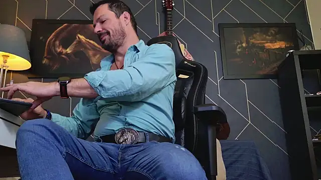 ChrisKox online show from 11/03/25, 02:39