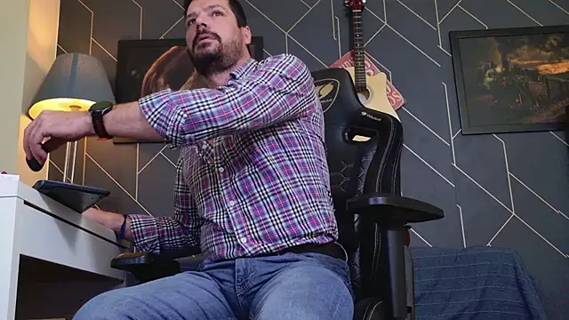 ChrisKox online show from 11/14/25, 04:27