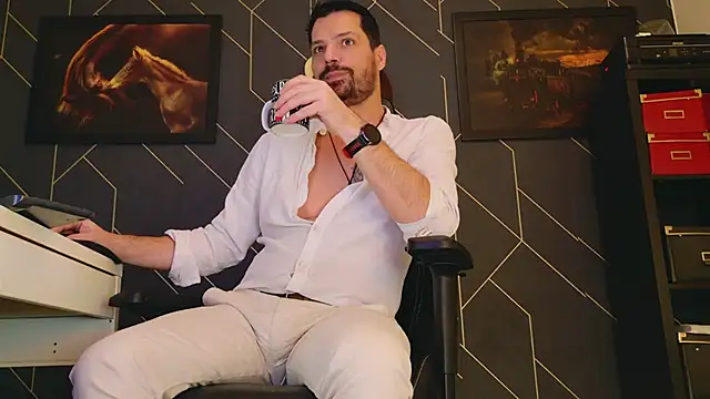 Snapshot of ChrisKox chatting on 02/16/25, 12:21 ChrisKox online show from 02/16/25, 12:21