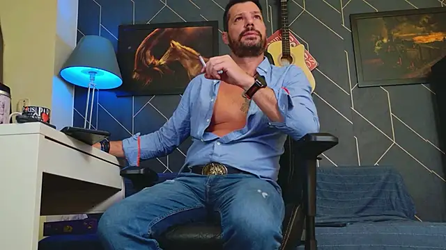 ChrisKox online show from 10/21/25, 01:49