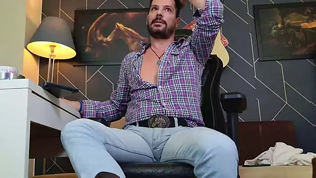 ChrisKox online show from 12/13/25, 08:04