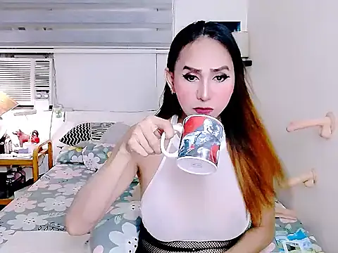 Snapshot of BeautifullLust chatting on 06/25/26, 01:16 BeautifullLust online show from 06/25/26, 01:16