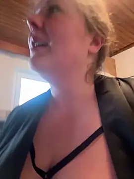 BootyLola online show from 11/02/25, 03:39