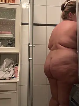 BootyLola online show from 11/09/25, 07:56