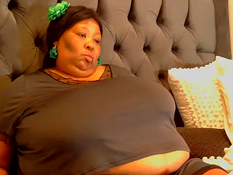 nancy111 online show from 11/05/25, 02:09