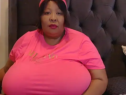 Snapshot of nancy111 chatting on 03/27/26, 02:20 nancy111 online show from 03/27/26, 02:20