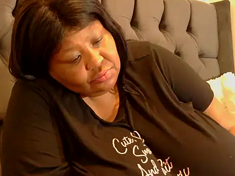 nancy111 online show from 10/27/25, 02:40