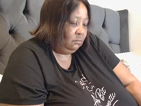 nancy111 online show from 11/18/25, 03:37