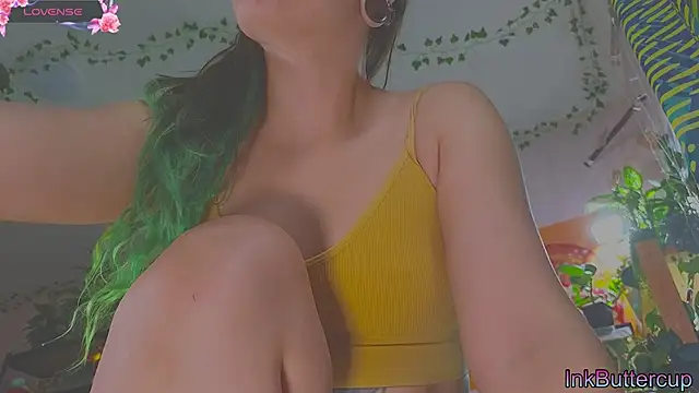 Dead Butterfly online show from 09/28/25, 03:46