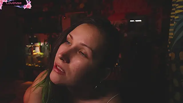 Dead Butterfly online show from 10/27/25, 02:23