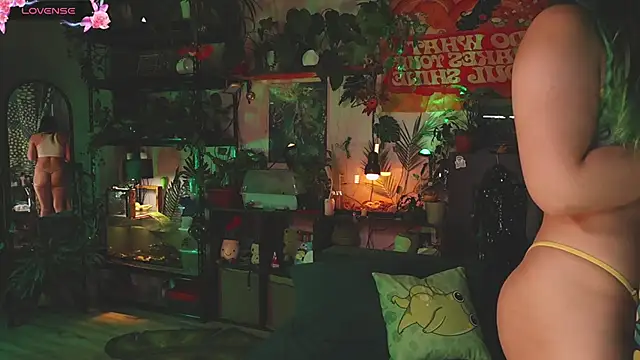 Dead Butterfly online show from 11/08/25, 03:10