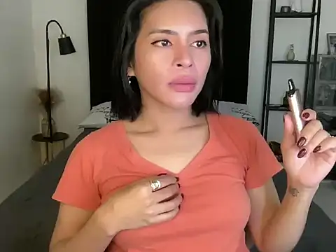 your bianca69 online show from 11/14/25, 12:47