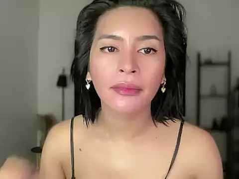 your bianca69 online show from 11/22/25, 12:43