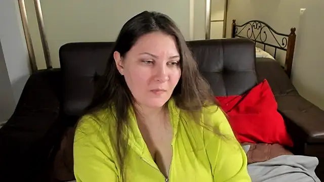 Snapshot of MarySwon chatting on 12/31/24, 03:20 MarySwon online show from 12/31/24, 03:20