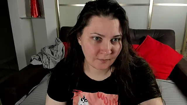 Snapshot of MarySwon chatting on 10/10/25, 05:03 MarySwon online show from 10/10/25, 05:03