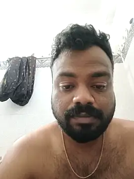 Snapshot of mikki1355 chatting on 12/03/25, 01:50 mikki1355 online show from 12/03/25, 01:50