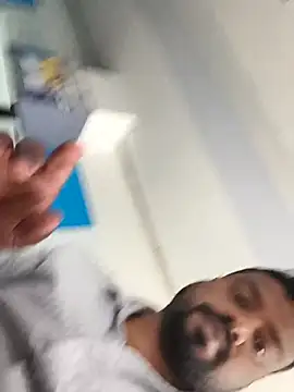 Snapshot of mikki1355 chatting on 02/15/26, 06:14 mikki1355 online show from 02/15/26, 06:14