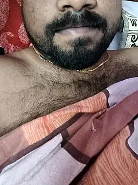 Snapshot of mikki1355 chatting on 01/13/26, 02:48 mikki1355 online show from 01/13/26, 02:48