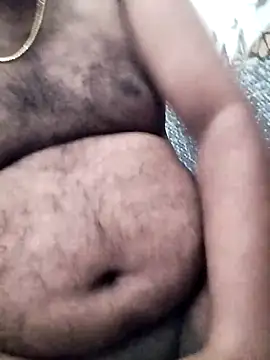 Snapshot of mikki1355 chatting on 09/19/25, 04:16 mikki1355 online show from 09/19/25, 04:16