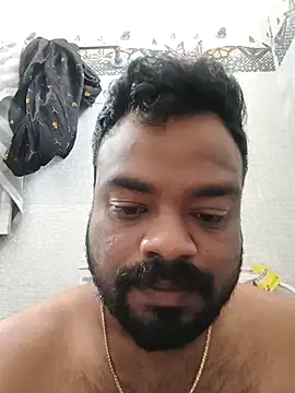 Snapshot of mikki1355 chatting on 12/04/25, 02:54 mikki1355 online show from 12/04/25, 02:54