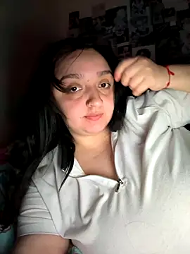 aliceayres797 online show from 10/19/25, 03:09