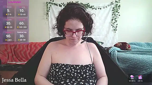 Snapshot of JessaBella chatting on 05/05/26, 04:54 JessaBella online show from 05/05/26, 04:54
