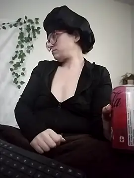 Snapshot of JessaBella chatting on 04/21/26, 12:12 JessaBella online show from 04/21/26, 12:12