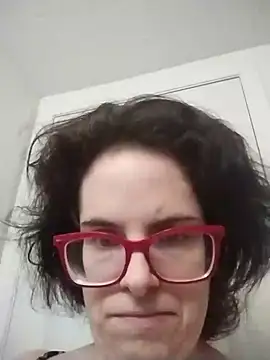 Snapshot of JessaBella chatting on 05/22/26, 02:37 JessaBella online show from 05/22/26, 02:37