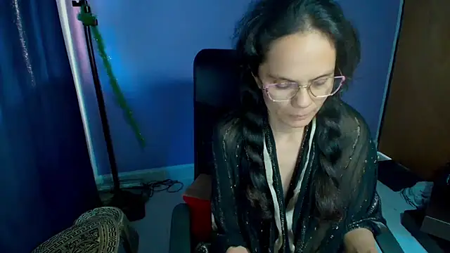 Nattyslave4U online show from 11/22/25, 10:08