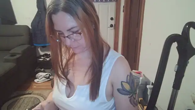 Snapshot of SweetAriesXO chatting on 02/12/26, 01:44 SweetAriesXO online show from 02/12/26, 01:44