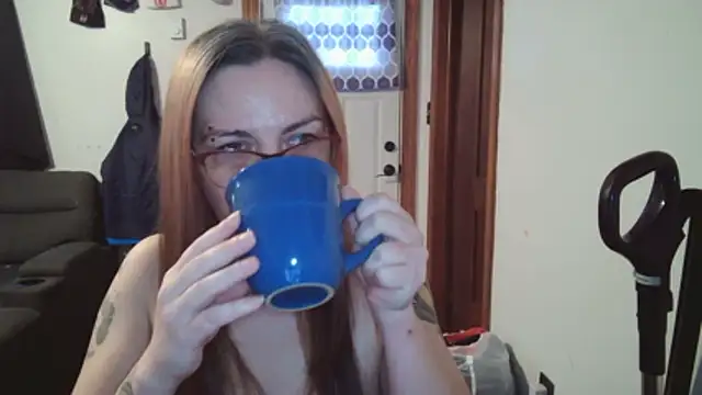 Snapshot of SweetAriesXO chatting on 02/11/26, 01:11 SweetAriesXO online show from 02/11/26, 01:11