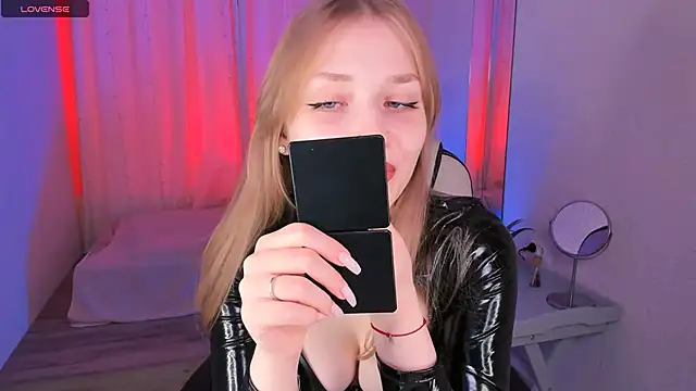 DakotaMabs online show from 11/11/25, 06:41