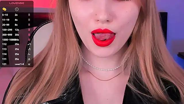 Snapshot of DakotaMabs chatting on 04/09/26, 12:11 DakotaMabs online show from 04/09/26, 12:11