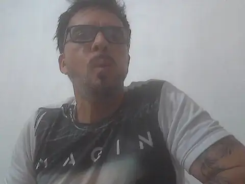 Snapshot of el_principe_hot chatting on 11/22/25, 02:54 el principe hot online show from 11/22/25, 02:54