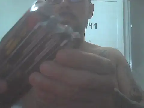 Snapshot of el_principe_hot chatting on 11/03/25, 04:28 el principe hot online show from 11/03/25, 04:28