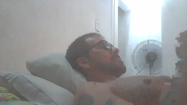 Snapshot of el_principe_hot chatting on 12/14/25, 05:24 el principe hot online show from 12/14/25, 05:24