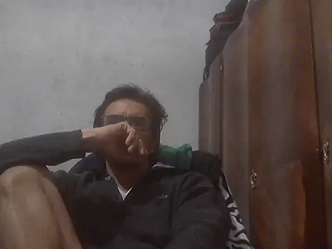 Snapshot of el_principe_hot chatting on 09/14/25, 02:01 el principe hot online show from 09/14/25, 02:01