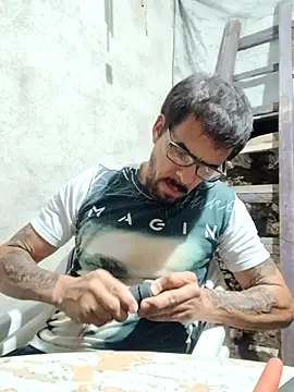 Snapshot of el_principe_hot chatting on 03/01/25, 04:47 el principe hot online show from 03/01/25, 04:47