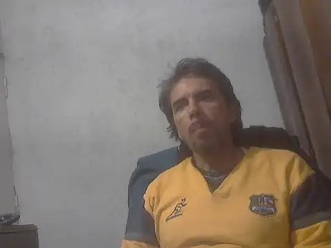 Snapshot of el_principe_hot chatting on 09/22/25, 01:33 el principe hot online show from 09/22/25, 01:33