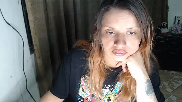 Snapshot of kattydirtylol chatting on 10/07/25, 12:44 kattydirtylol online show from 10/07/25, 12:44