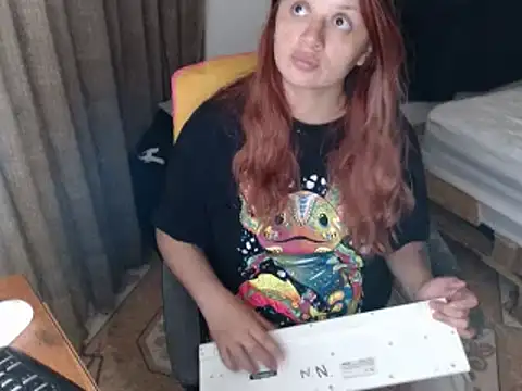 Snapshot of kattydirtylol chatting on 03/07/25, 11:05 kattydirtylol online show from 03/07/25, 11:05