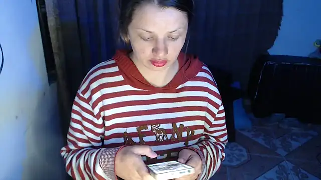 Snapshot of kattydirtylol chatting on 10/17/25, 05:11 kattydirtylol online show from 10/17/25, 05:11
