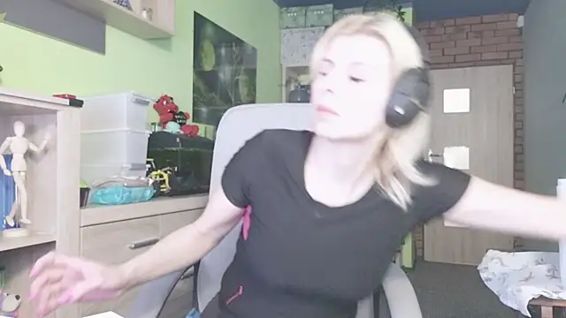 karmija online show from 01/13/26, 10:03